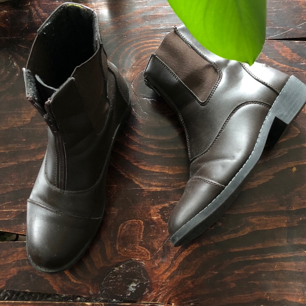 Chocolate brown Saxon ankle boots